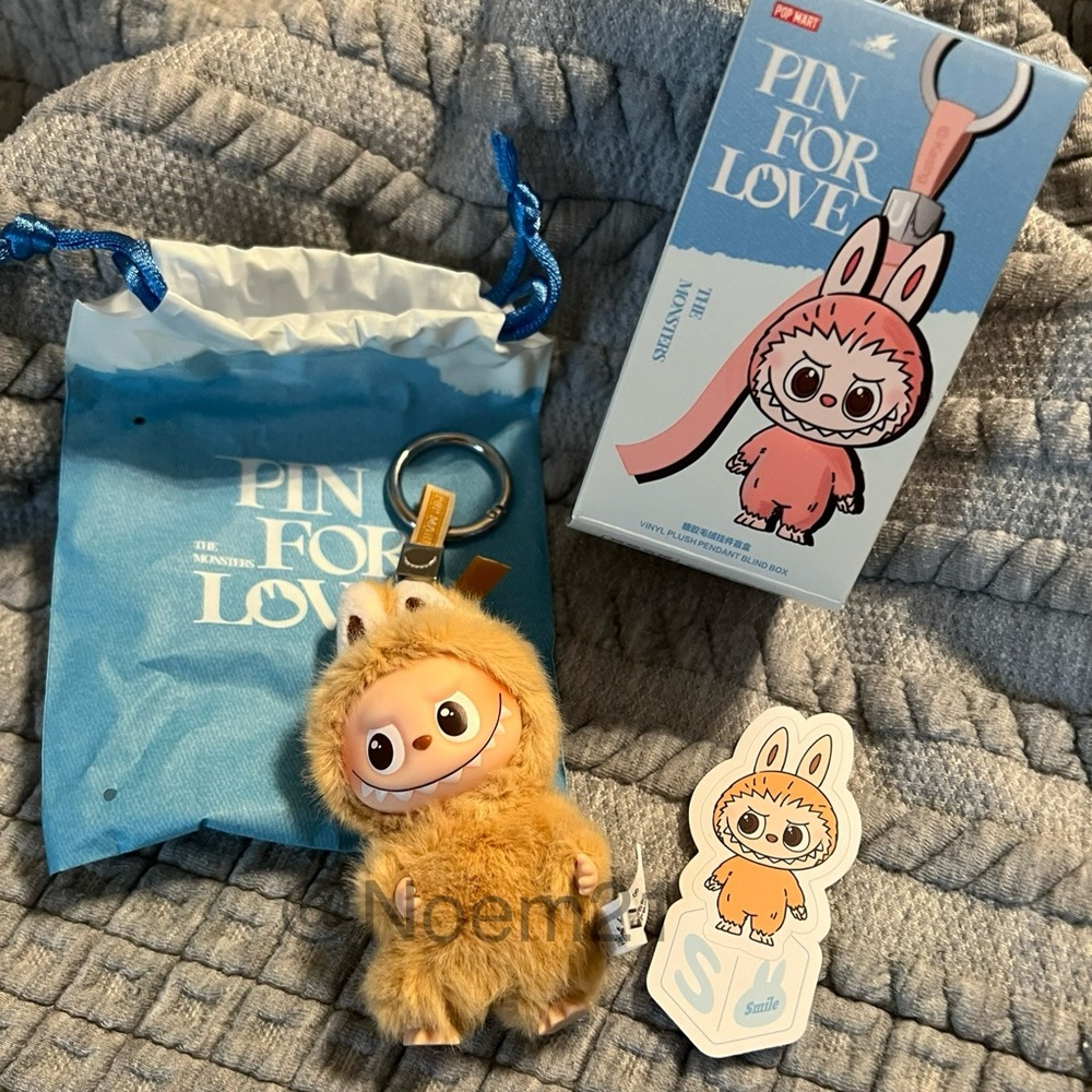 Official Popmart Pin For Love Labubu Letter S